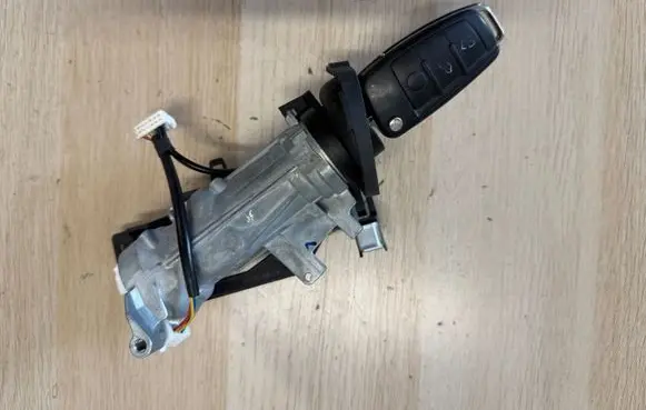 Audi A1 Ignition lock 1K0905851B