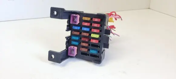 Mazda CX-7 Fuse module