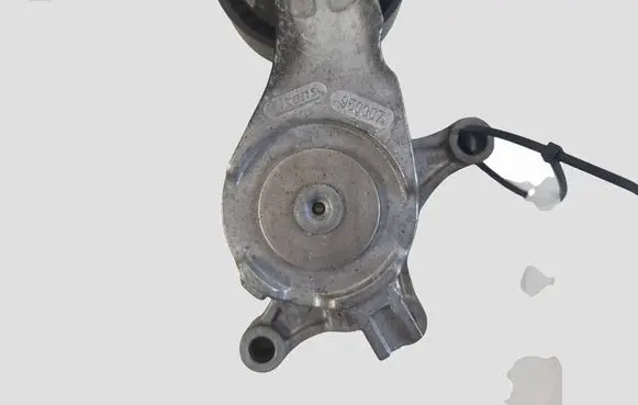 Volvo V40 Generator/alternator belt tensioner 950007
