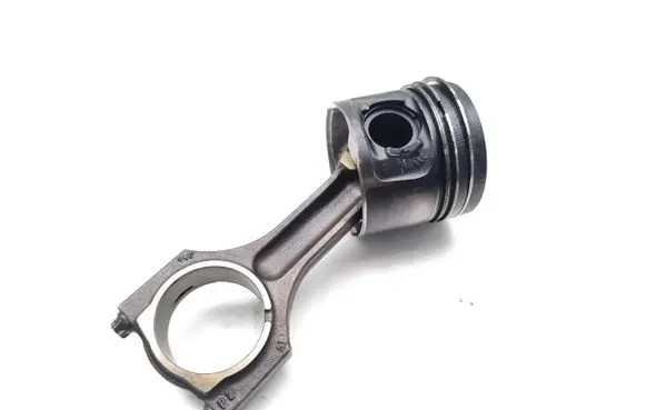 BMW X3 F25 Piston with connecting rod N47D20C