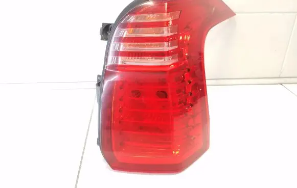 Peugeot 5008 Rear/tail lights 9672666680