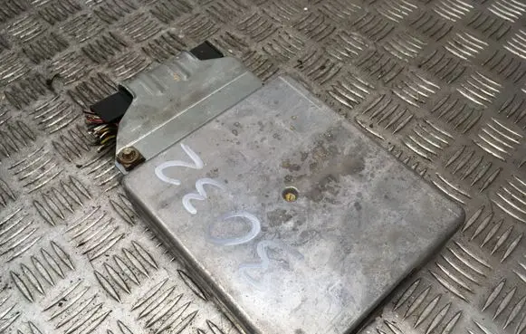 Ford Focus Engine control unit/module 98AB12A532AF 98ABCXG 019051