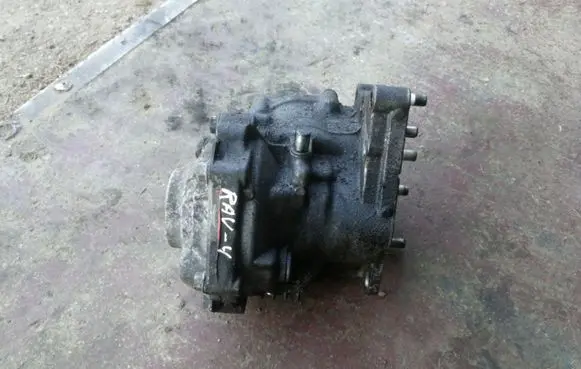 Toyota RAV 4 (XA30) Gearbox transfer box case W82 1W362