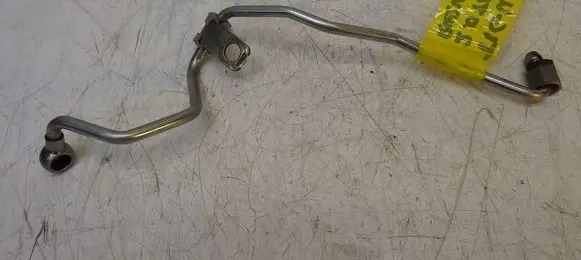 Volkswagen Tiguan Turbo turbocharger oiling pipe/hose CUVC