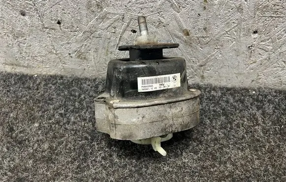 BMW X5 F15 Engine mount bracket 6864335