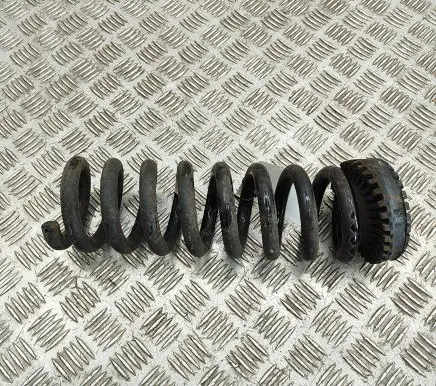 Maserati Ghibli Rear coil spring 670035415