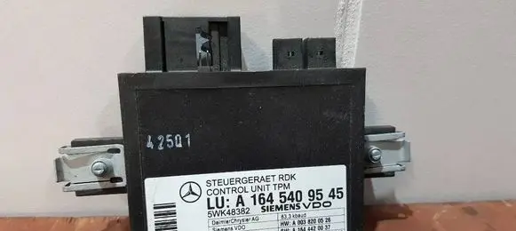 Mercedes-Benz E W211 Tire pressure control unit A1645409545 5WK48382