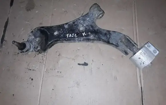 Opel Antara Front lower control arm/wishbone 96819161