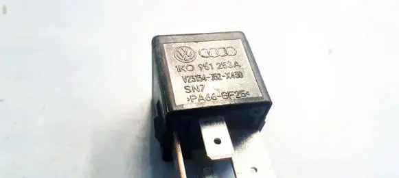 Volkswagen Caddy Other relay 1K0951253A V23134-J52-X430