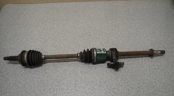 Mazda Premacy Front driveshaft
