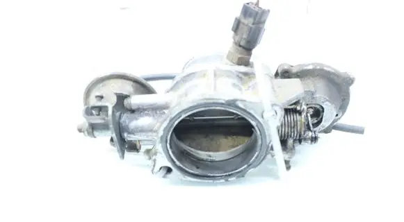 Mitsubishi Pajero Throttle valve