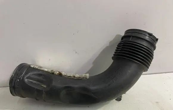 BMW X5 F15 Air intake hose/pipe 8512381