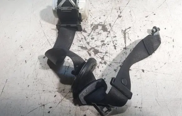 BMW 3 GT F34 Front seatbelt 34078319 1906150631 VX0VY347