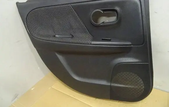Nissan Note (E11) Rear door card panel trim