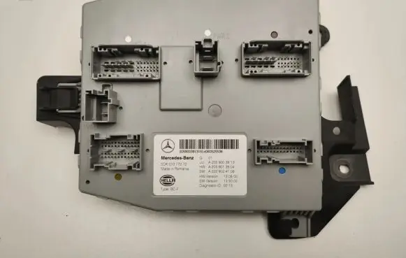 Mercedes-Benz E W212 SAM control unit A2059003913