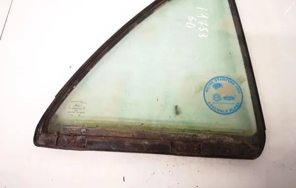 Ford Escort Rear vent window glass 