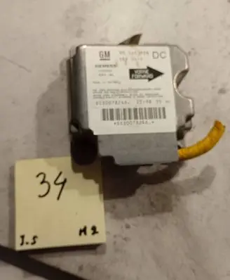 Opel Vectra B Airbag control unit/module 90585358