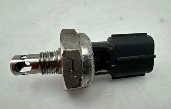 Toyota Yaris Cross Oil pressure sensor 8944833010