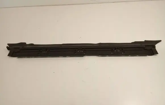 Mercedes-Benz GLC C253 Intercooler air guide/duct channel A2135050930