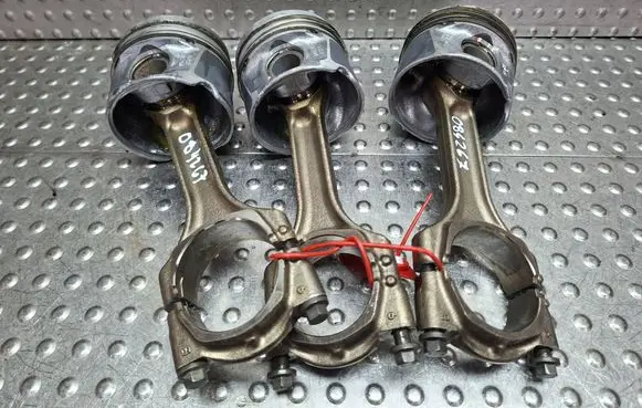 Opel Astra L Piston with connecting rod S27635638 LXD 55513460