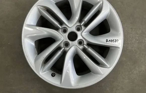 Opel Adam R17 alloy rim 