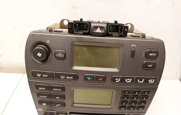 Jaguar X-Type Radio/CD/DVD/GPS head unit 4X4318B876AC