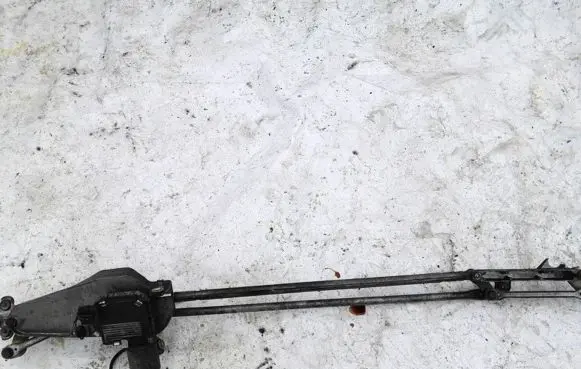 Front wiper linkage and motor
