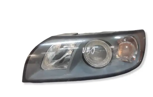Volvo V50 Headlight/headlamp 31335221