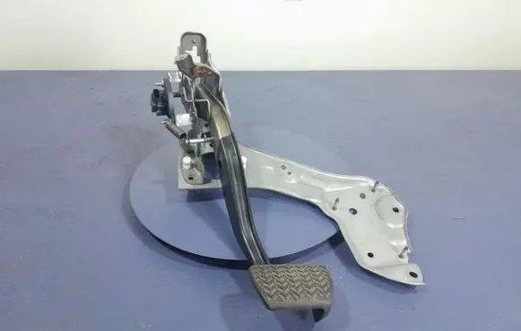 Toyota Corolla E10 Accelerator throttle pedal 89510-K0011