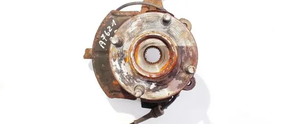 Front wheel hub