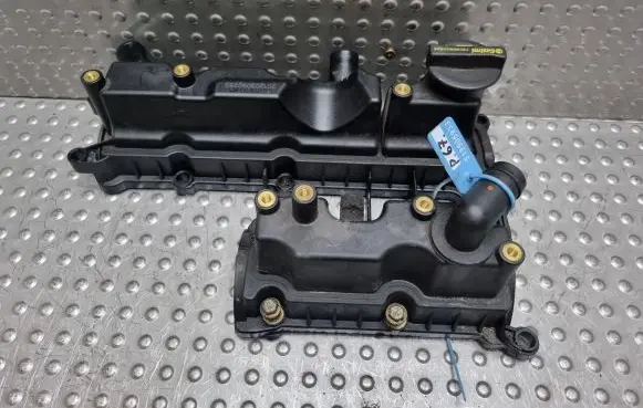 Ford Focus Rocker cam cover BM5G-6M293-DE