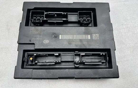 Audi A8 S8 D4 4H Comfort/convenience module 4H0907064