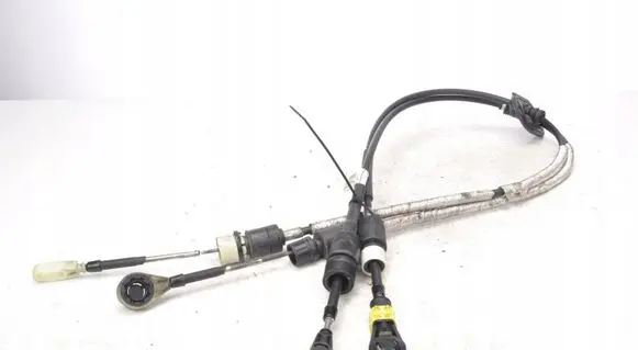 Gear shift cable linkage