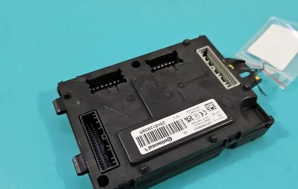Renault Express Central body control module 284B12939R IMPRK1555566