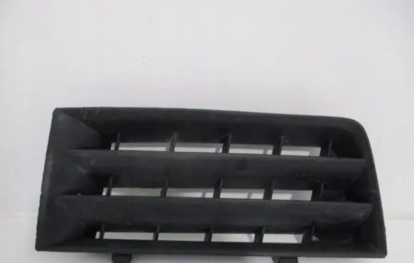 Renault Megane II Front bumper lower grill G8200114156
