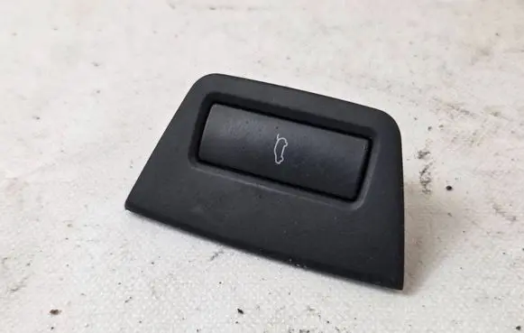 Audi Q7 4L Tailgate opening switch 4L2959831 26081047