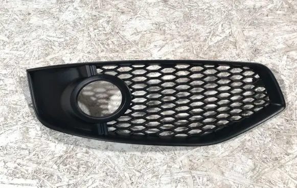 Audi A3 S3 8P Front bumper lower grill
