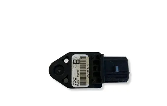 Toyota Avensis T250 Airbag deployment crash/impact sensor 8983105010 202438321D