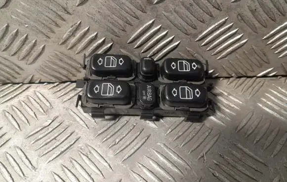 Mercedes-Benz A W168 Electric window control switch 1688202810