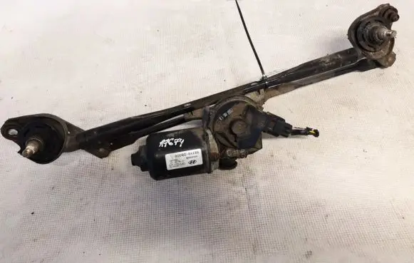 Hyundai Santa Fe Front wiper linkage and motor