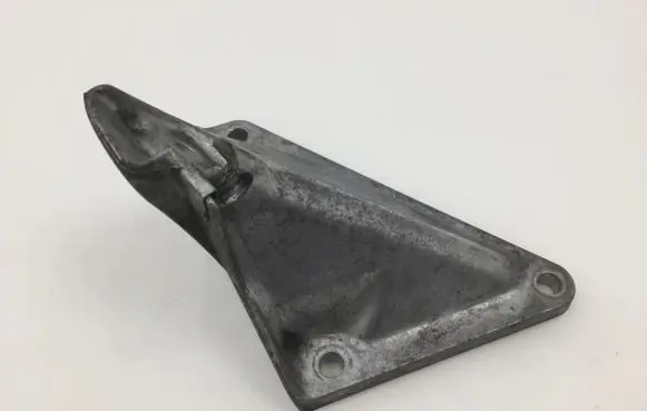 BMW 5 E60 E61 Engine mounting bracket 22116761149