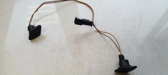 Steering wheel buttons/switches