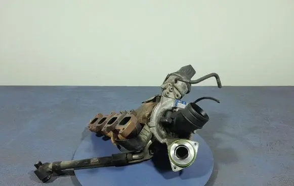 Volkswagen PASSAT CC Turbo system vacuum part 03L253056G