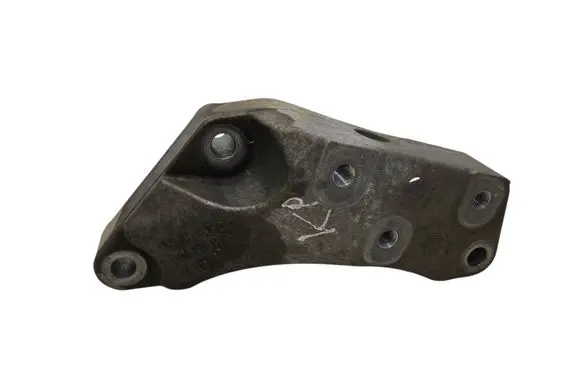 Seat Leon (5F) Engine mounting bracket 1K0199117