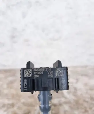 Audi Q7 4M Airbag deployment crash/impact sensor 4M0959121A