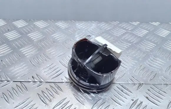 Jaguar XF X260 Piston 