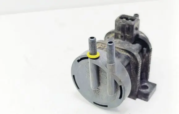 Opel Zafira A Turbo solenoid valve 4715396