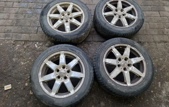 Volvo V50 R16 alloy rim 