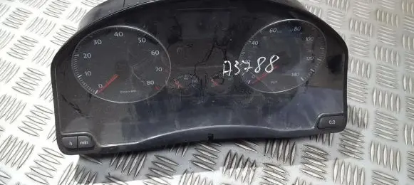 Volkswagen Golf V Speedometer (instrument cluster) 1k0920953e