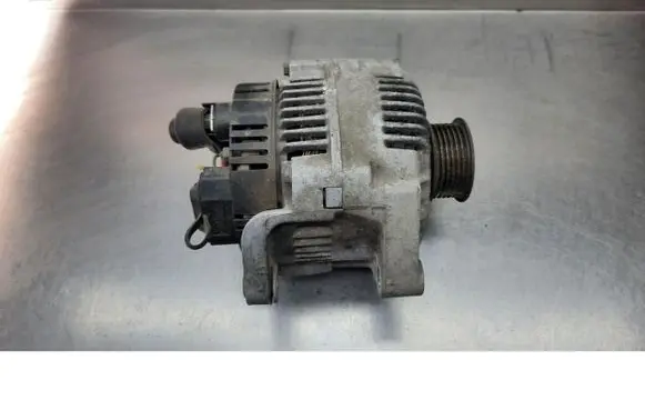Renault Laguna I Generator/alternator 7700857073